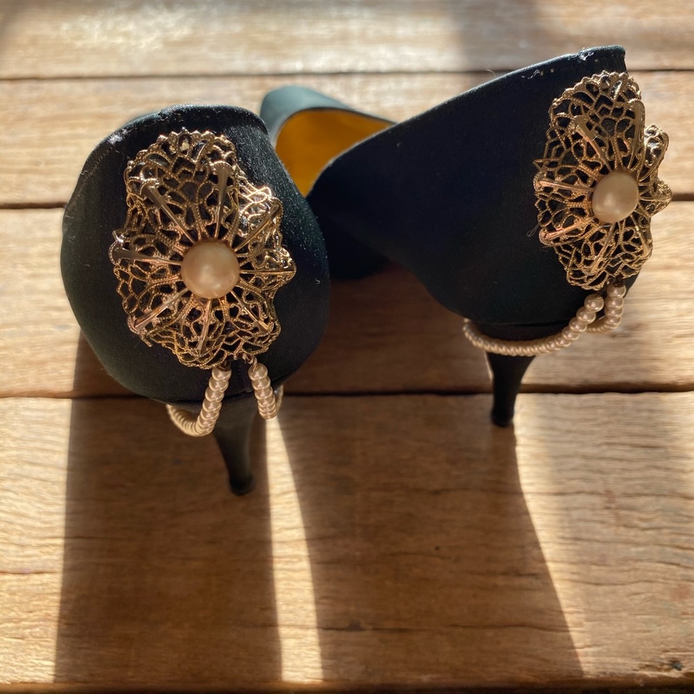 Vintage | Women’s Satin Pumps Size 8
